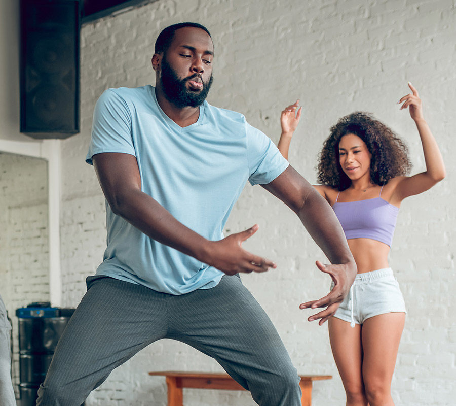 If you want to dance to house, hip-hop, drum ‘n’ bass, trap and all styles of electronic dance music, BodyJam is what you need. You’ll be too busy dancing to notice that you’re getting a killer workout and burning calories.